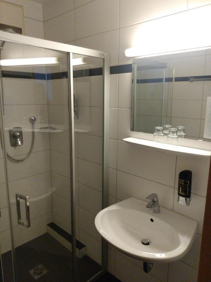 Hotel Zum Neckartal Heidelberg Bagian luar foto