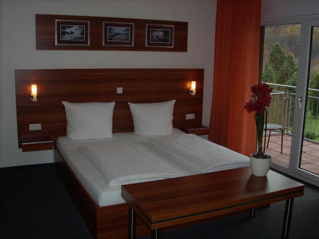 Hotel Zum Neckartal Heidelberg Bagian luar foto